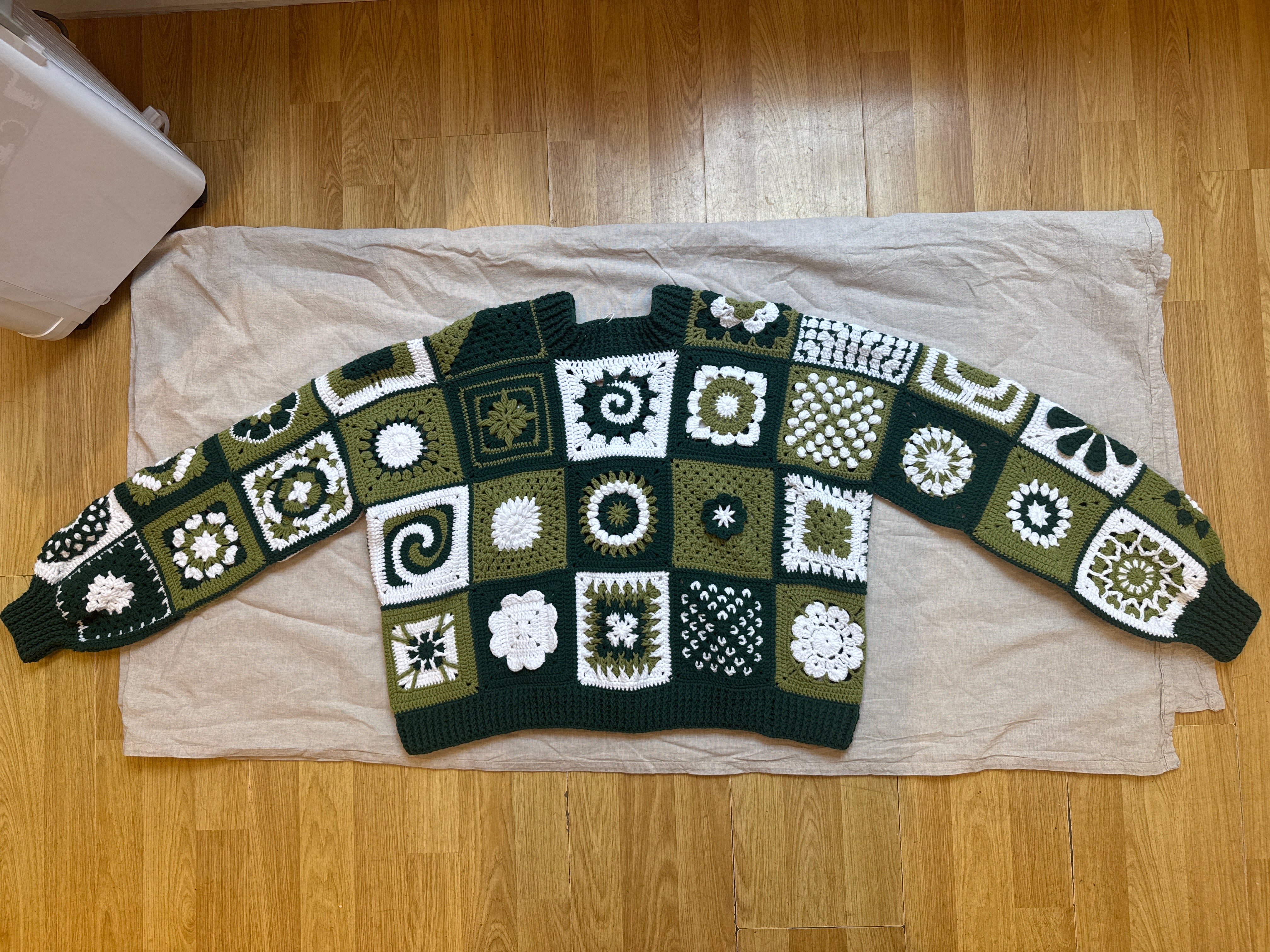 Handmade Cardigan by Ana Chic - Leyla mandala cardigan