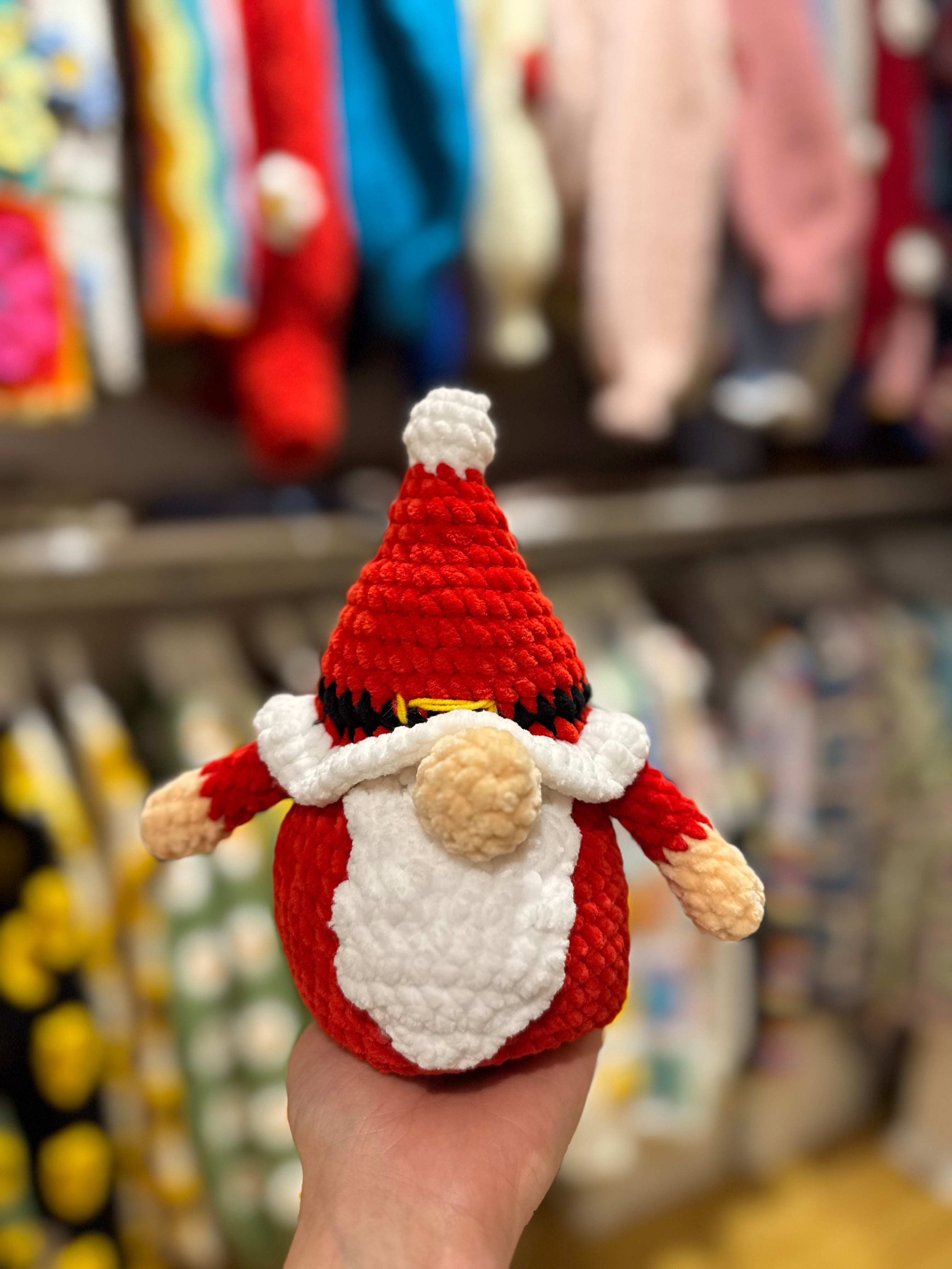 Handmade organic cotton crochet santa barbara by Ana Chic