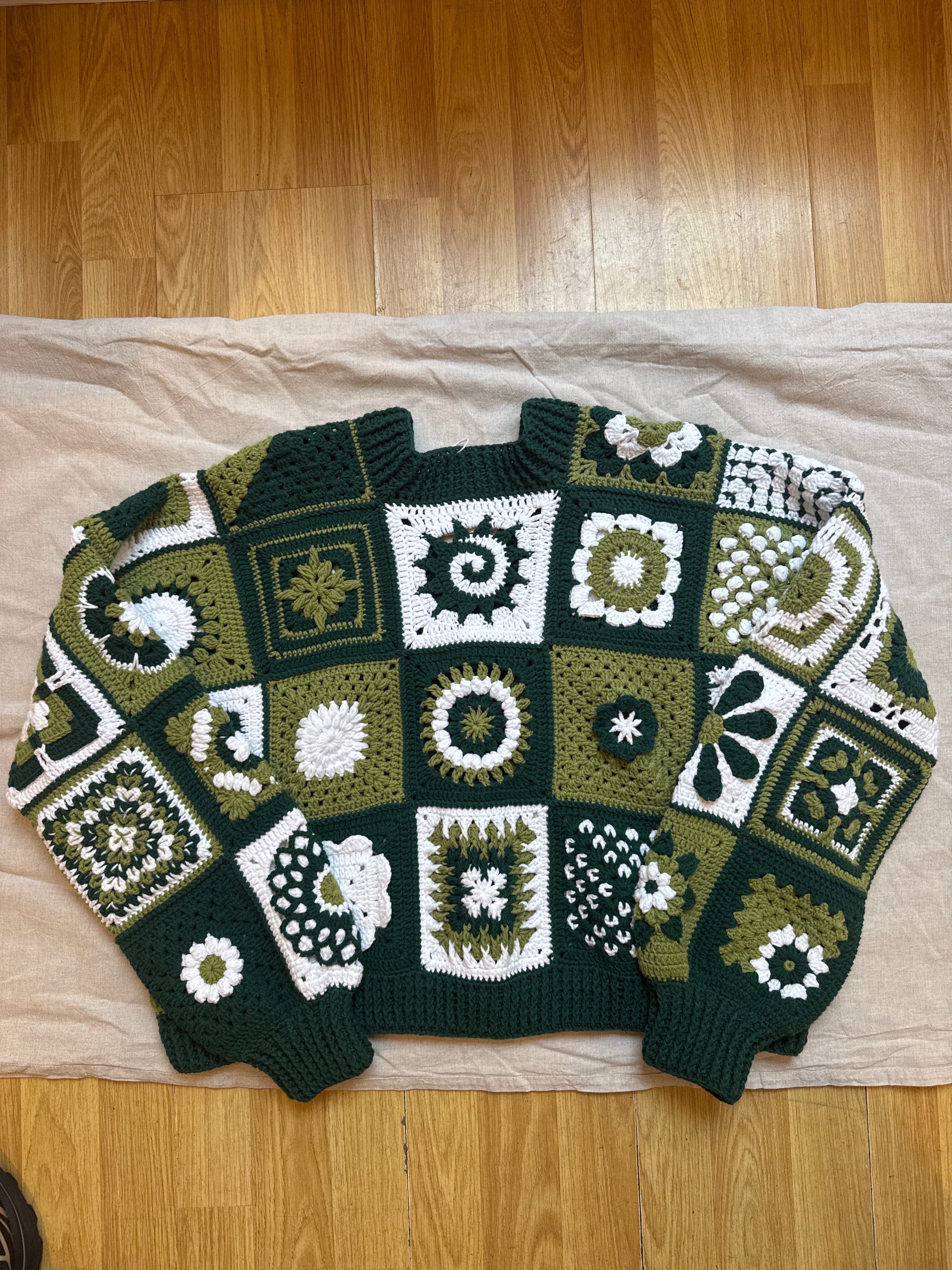 Handmade Cardigan by Ana Chic - Leyla mandala cardigan