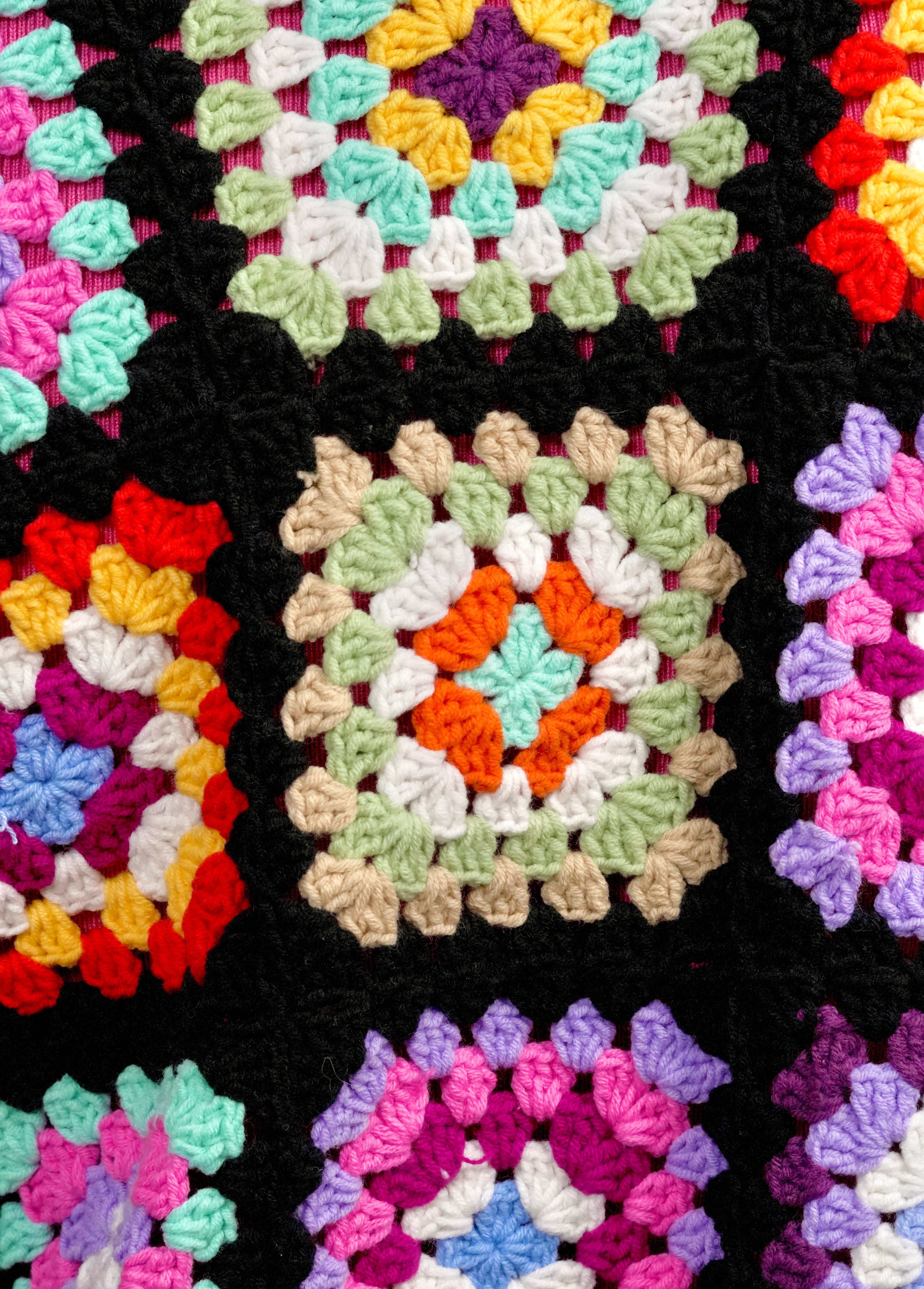 Handmade organic cotton crochet glow black regular by Ana Chic