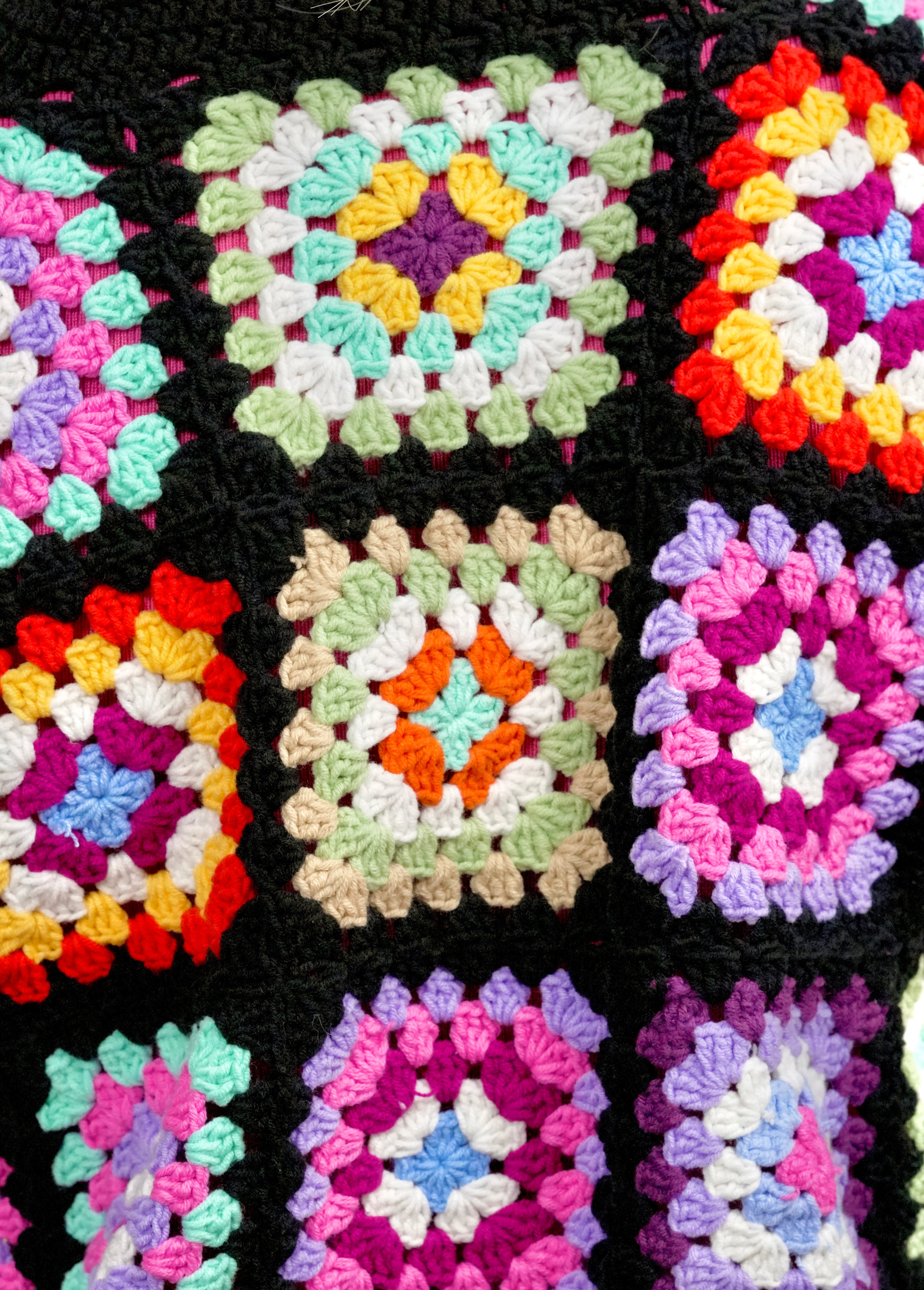 Handmade organic cotton crochet glow black regular by Ana Chic