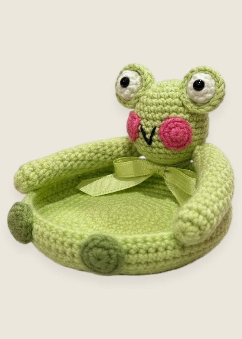 Cozy Tray — handmade organic cotton crochet amigurumi by Ana Chic